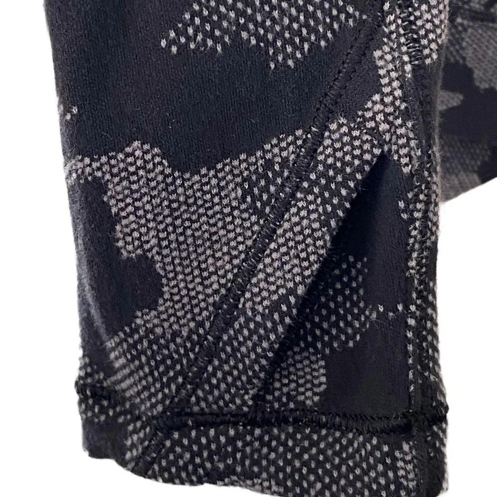 Lululemon Close To Crossing Long Sleeve Heritage Camo Jacquard Size 8